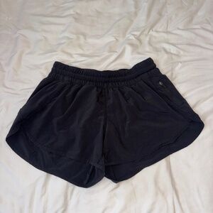 LULULEMON Tracker Mid-Rise Short 4" - BLACK SIZE 10